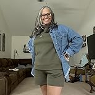 🔥Hot 50% Sale OFF🔥 💕 Women's Raw Edge Ripped Denim Jacket